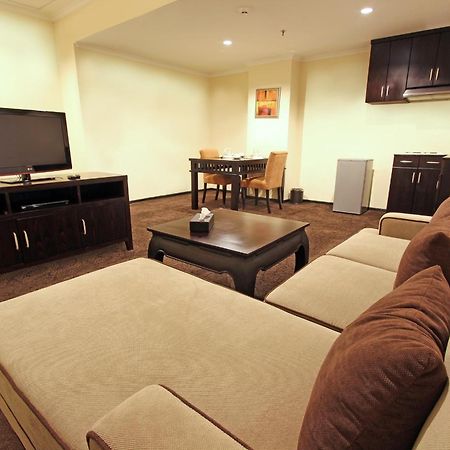 Harmoni One Convention Hotel And Service Apartments Batam Zimmer foto