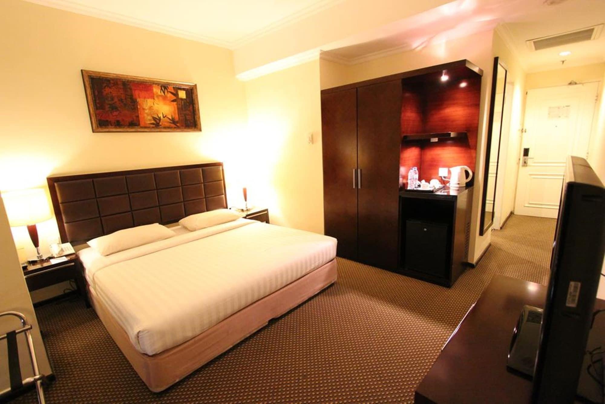 Harmoni One Convention Hotel And Service Apartments Batam Exterior foto
