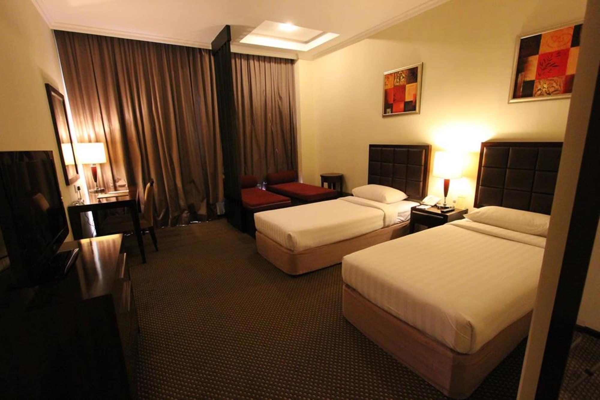 Harmoni One Convention Hotel And Service Apartments Batam Exterior foto
