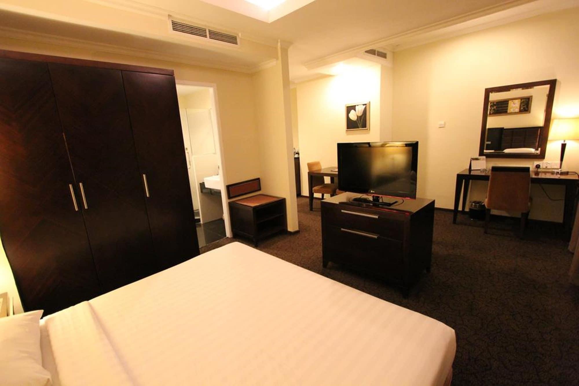 Harmoni One Convention Hotel And Service Apartments Batam Exterior foto