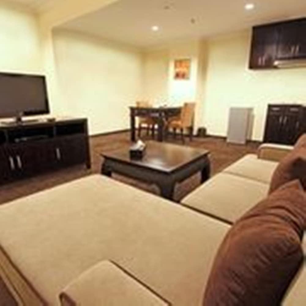 Harmoni One Convention Hotel And Service Apartments Batam Exterior foto