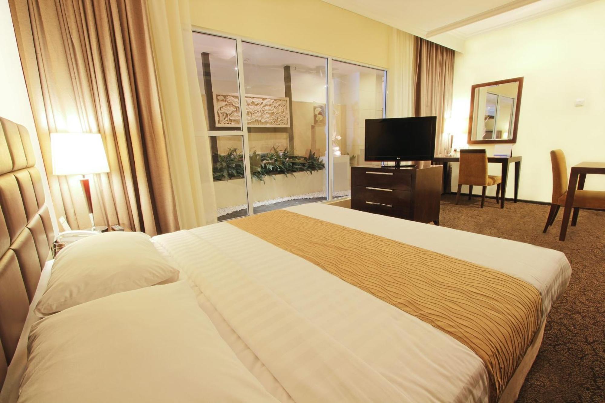 Harmoni One Convention Hotel And Service Apartments Batam Zimmer foto