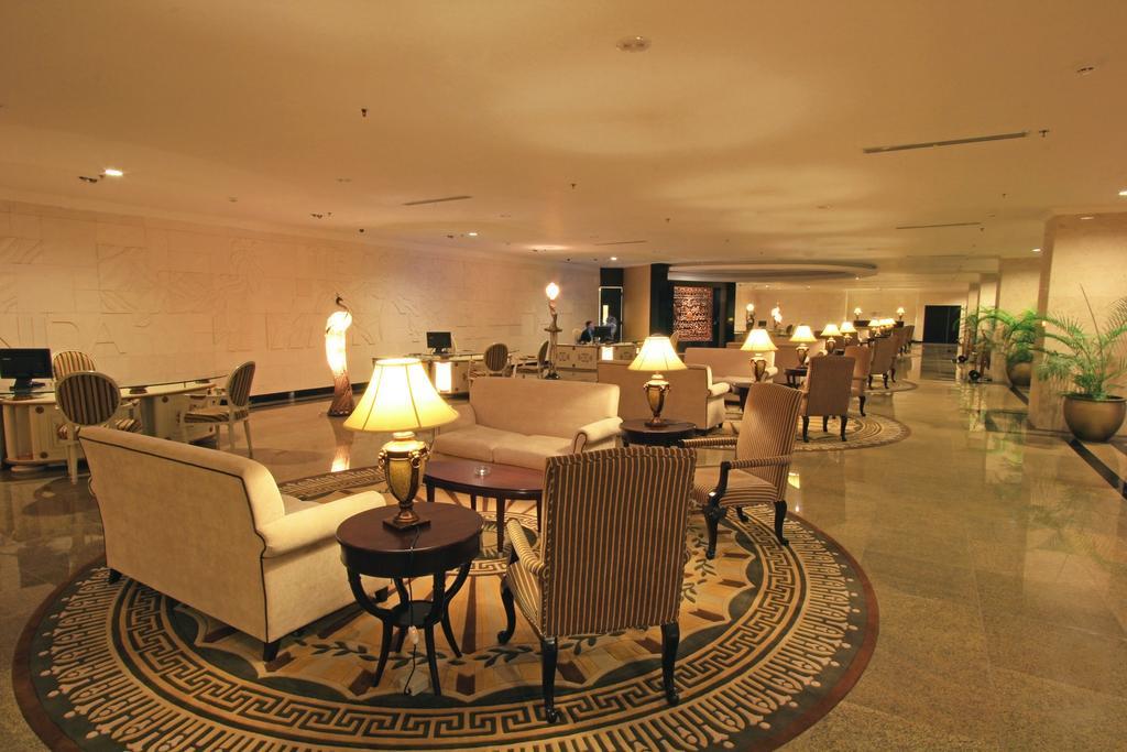 Harmoni One Convention Hotel And Service Apartments Batam Exterior foto